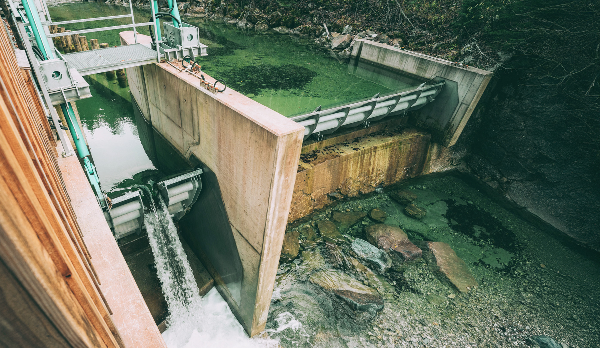 Ein Wasserkraftwerk der Ammer-Loisach Energie.