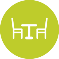 Icon mit einem Tisch und zwei Stühlen für Gastronomie und Handel.