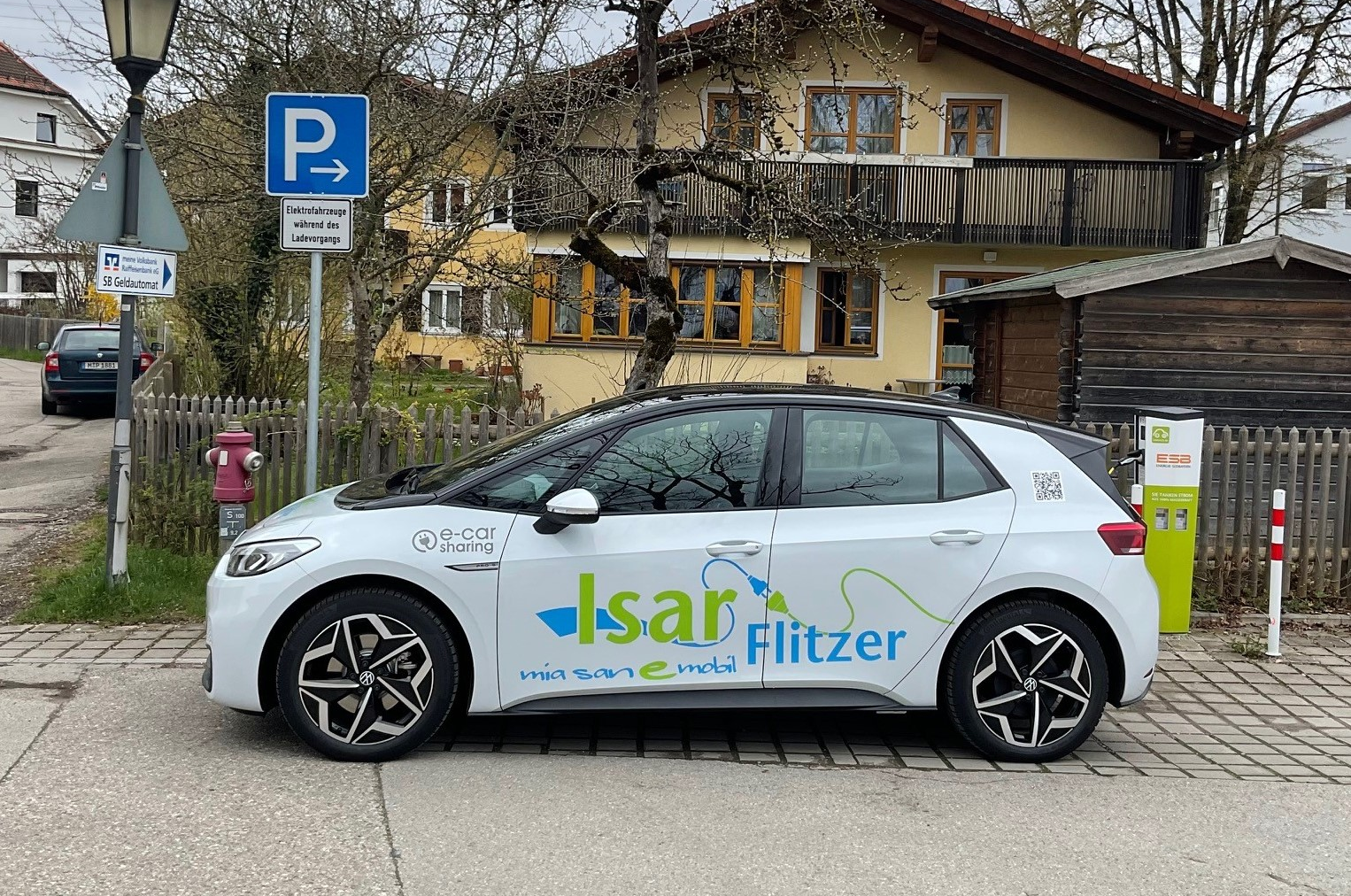 Der Isar Flitzer, ein E-Carsharing Fahrzeug im Landkreis München.